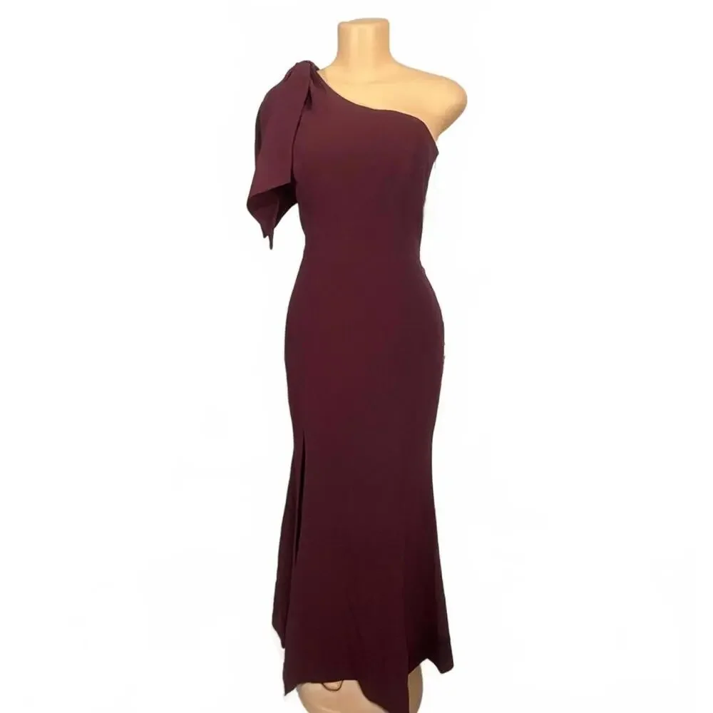 Elegant Burgundy One Shoulder Gown with Draped Detail and Thigh Slit Size‎ Large